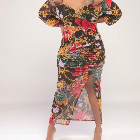 Plus Size Off-Shoulder Floral Maxi Dress - Picture 2 of 5